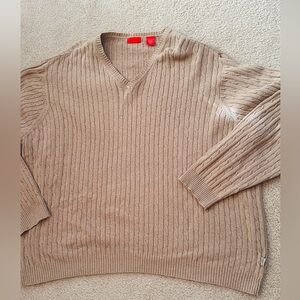 Izod Men's V-Neck Sweater in Tan